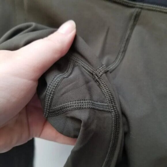 Lululemon Smooth Stride Crop Dark Olive / Black 4 - Picture 8 of 9